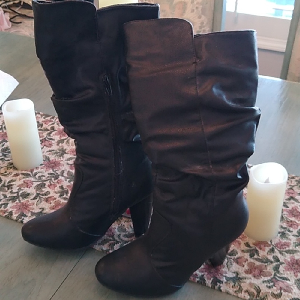 Like New, Black A.N.A, size 6, Heeled calf-high boot with side zipper
